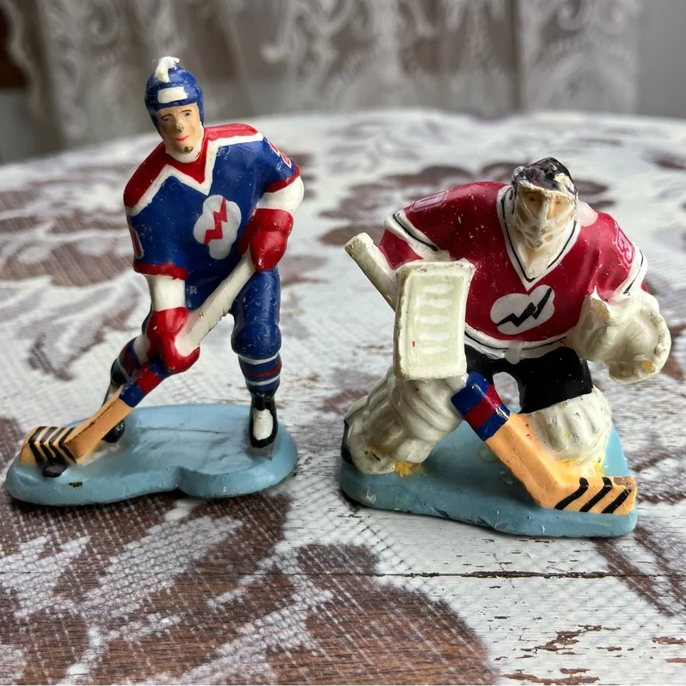 Vintage 90s Wilton 2 Piece Hockey Player Goalie Cake Topper Decal Candle Set
